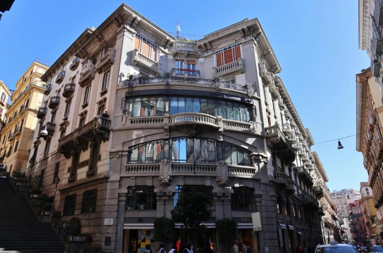 Luisa'S Apartment 那不勒斯 外观 照片