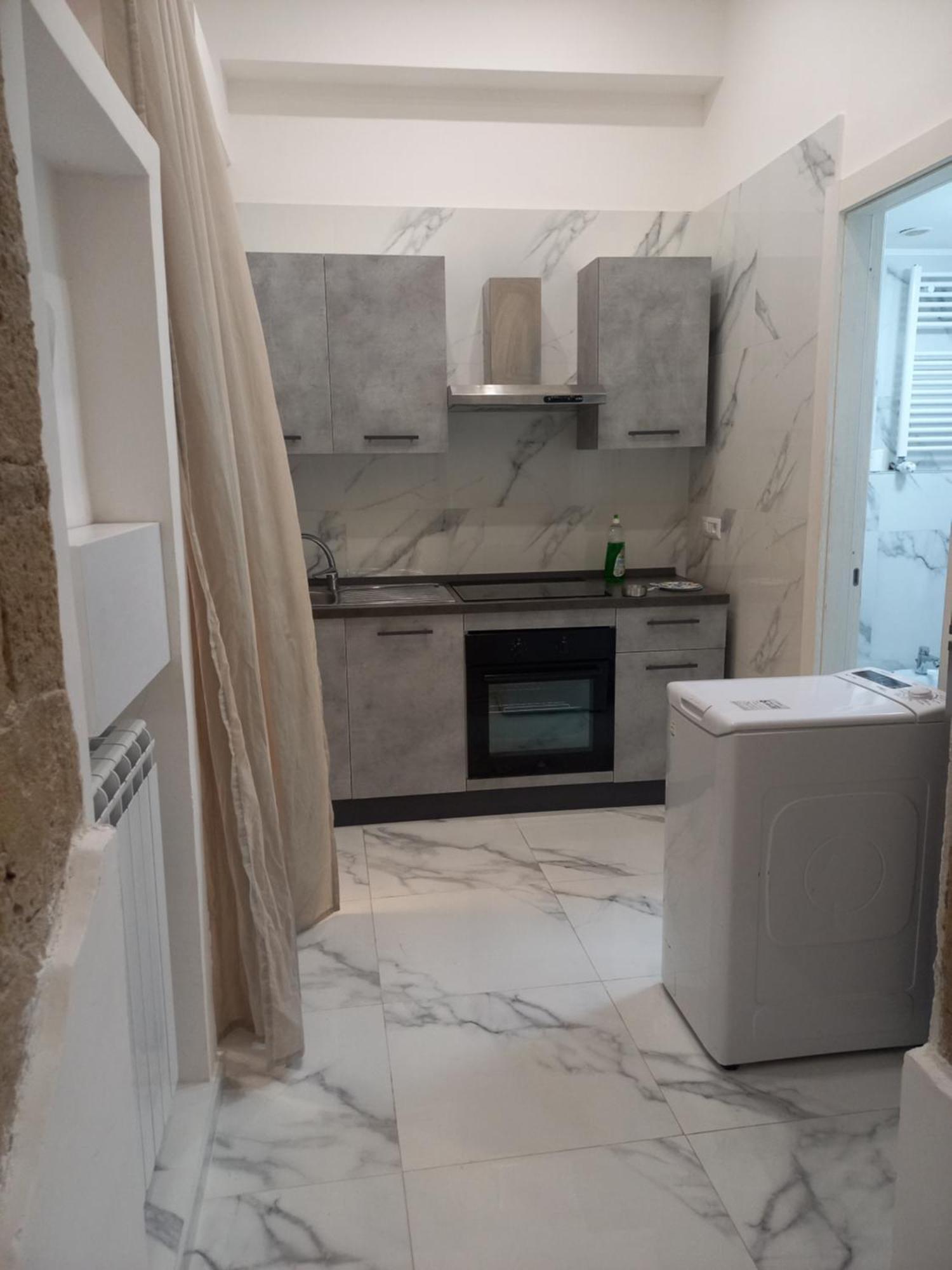 Luisa'S Apartment 那不勒斯 外观 照片
